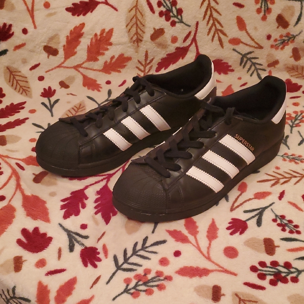 Adidas Black Superstar ADV Sneakers with Classic Rubber Toe Cap, 6.5M 8-8.5W